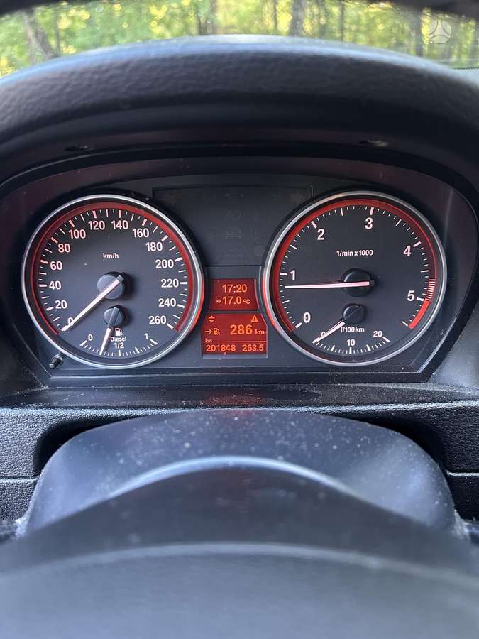 BMW X1 2012 — photo 11
