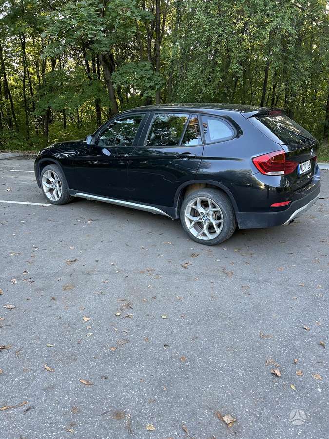 BMW X1 2012 — engine 1995 cm³, 116 HP (85kW)