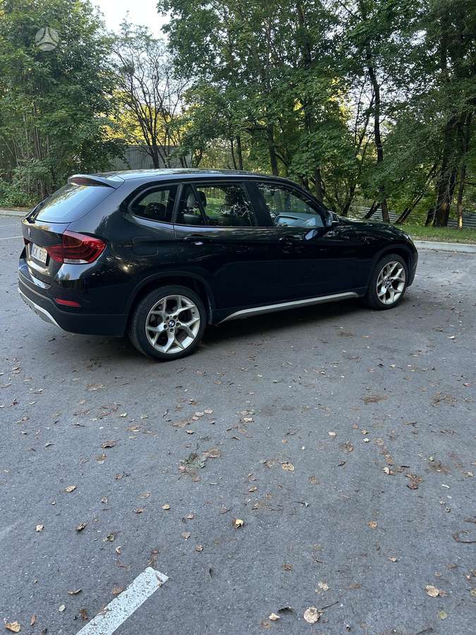 BMW X1 2012 — photo 5