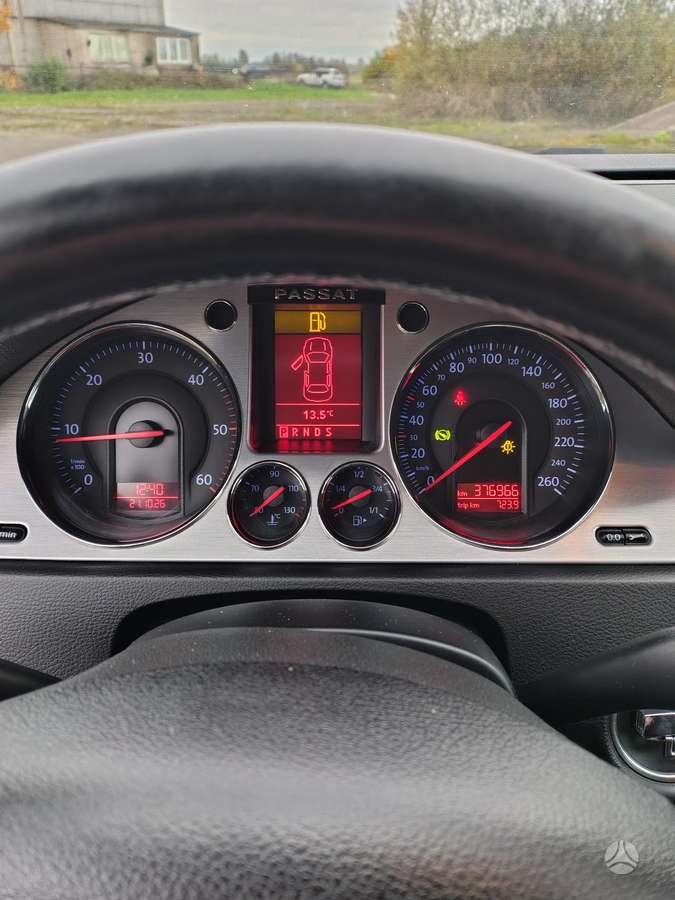 Volkswagen Passat 2007 — photo 18