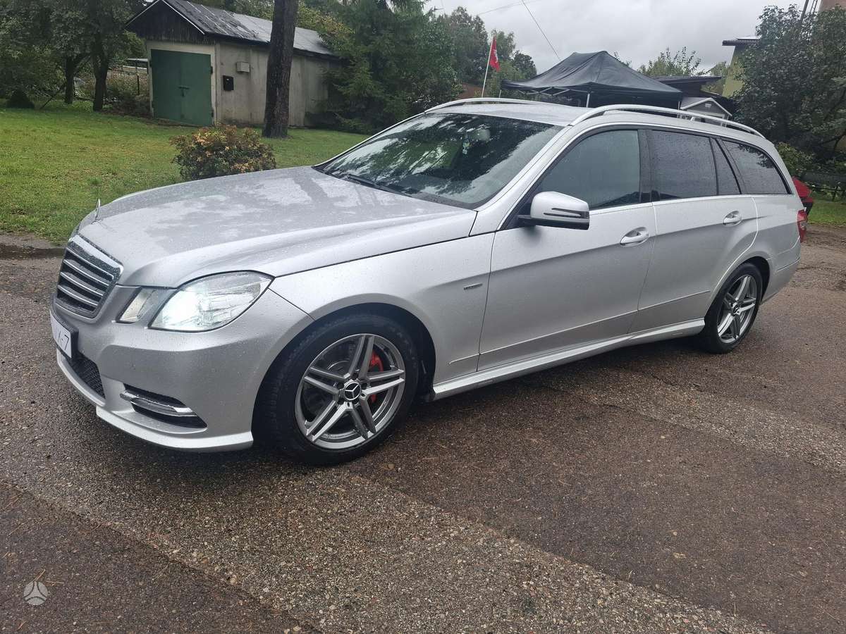 Mercedes-Benz E220 2013 — photo 6