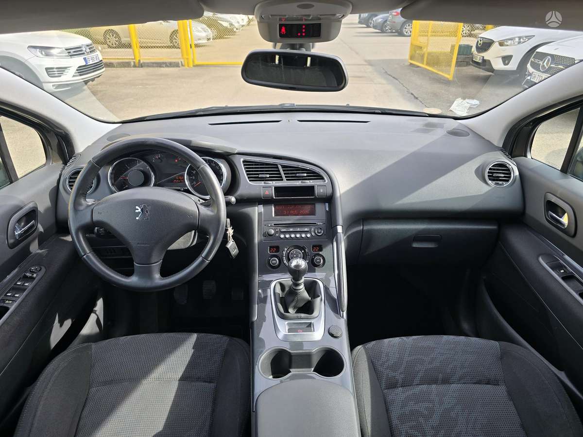 Peugeot 3008 2010 — photo 11