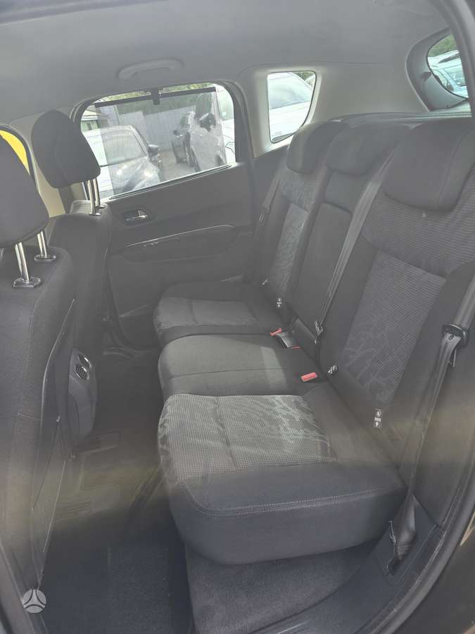 Peugeot 3008 2010 — photo 18