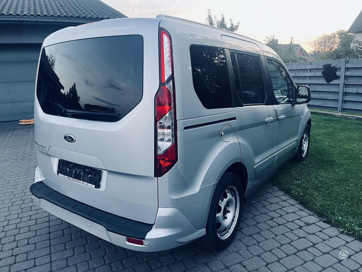 Ford Tourneo 2014 — interior