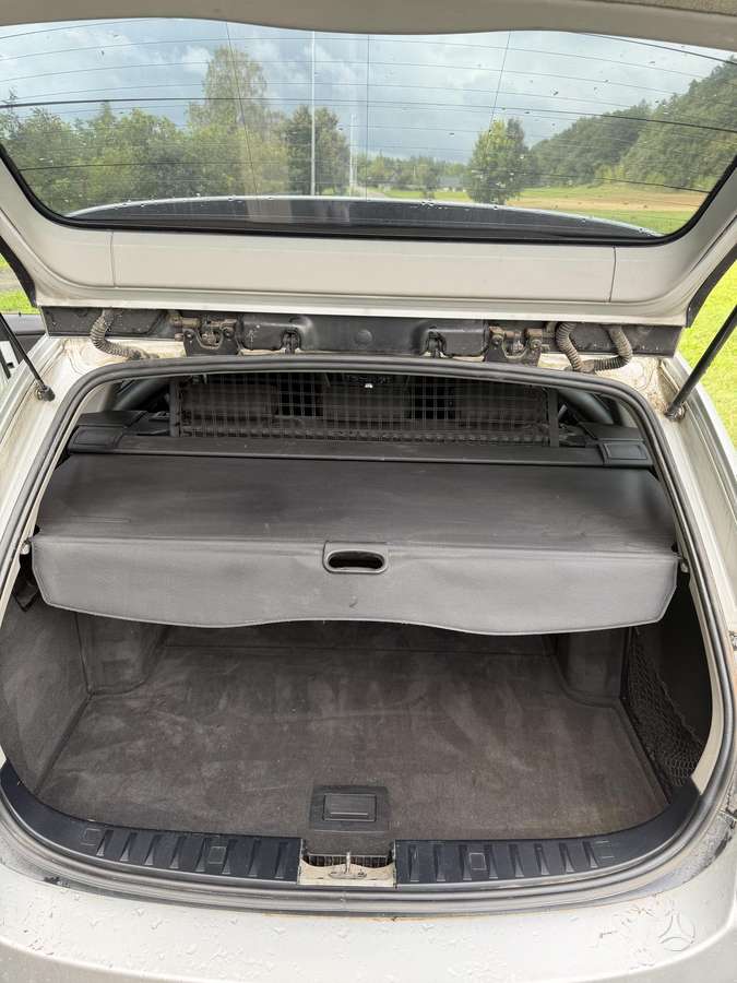 BMW 320 2005 — photo 17