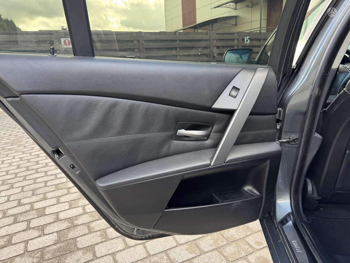 BMW 525 2006 — photo 27