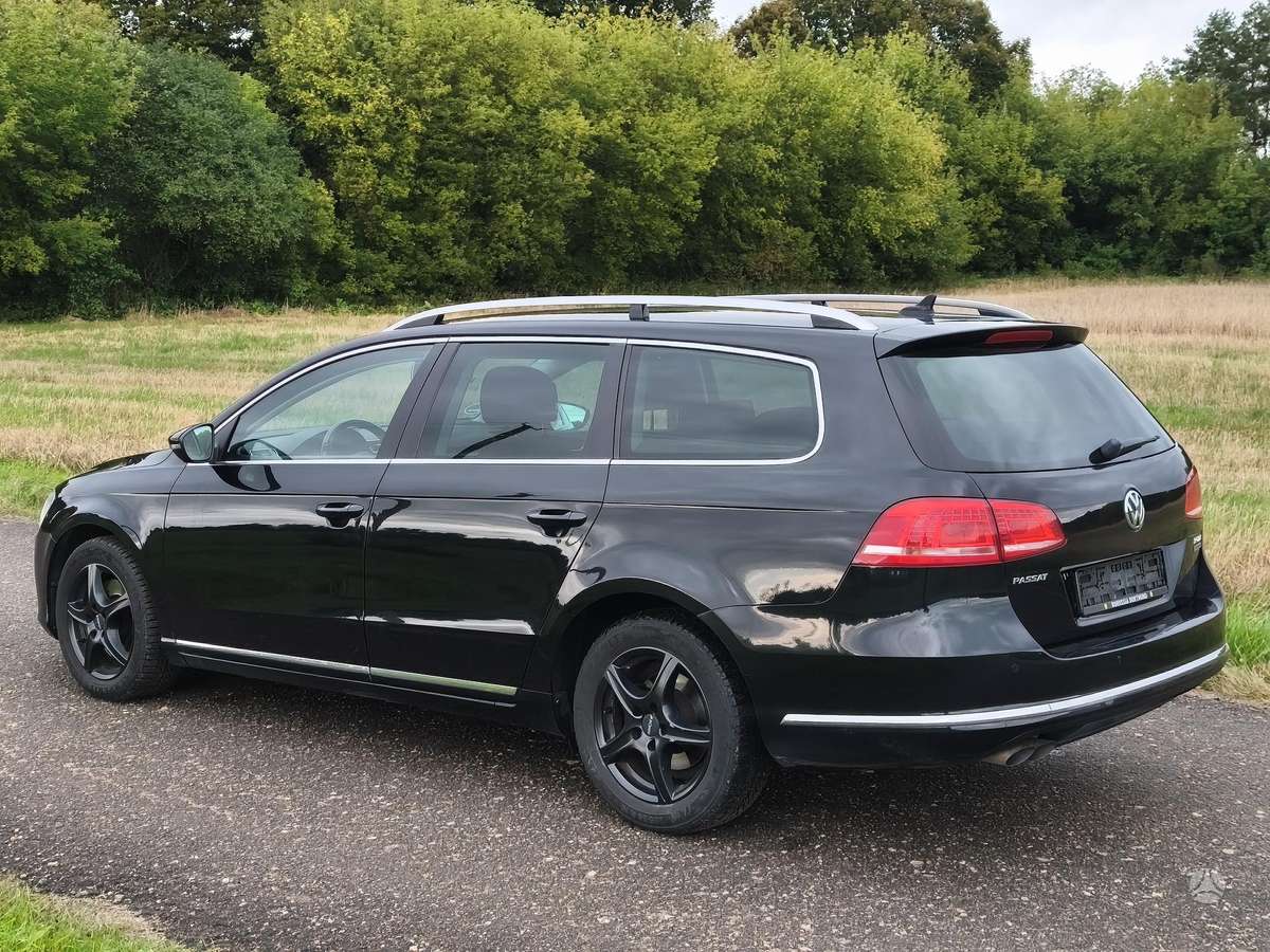 Volkswagen Passat 2012 — салон