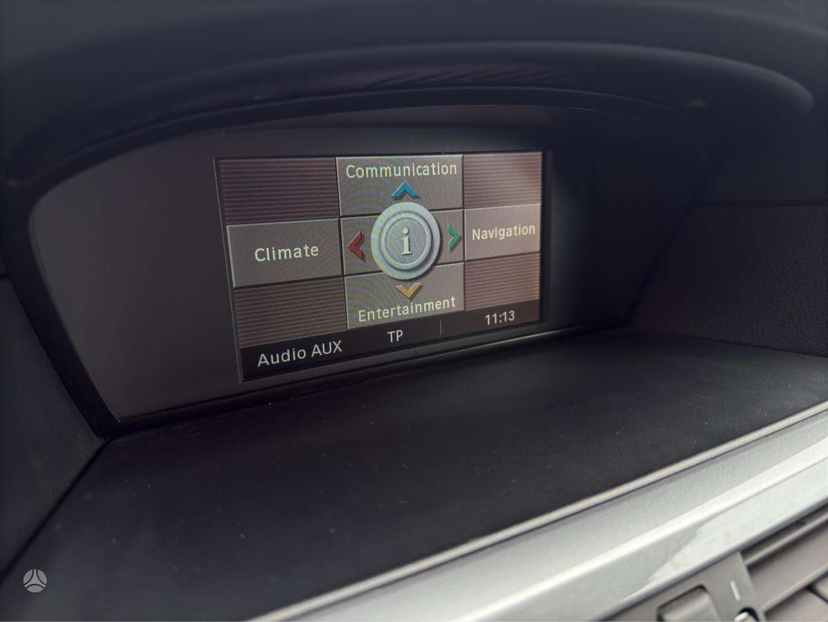 BMW 530 2008 — photo 16