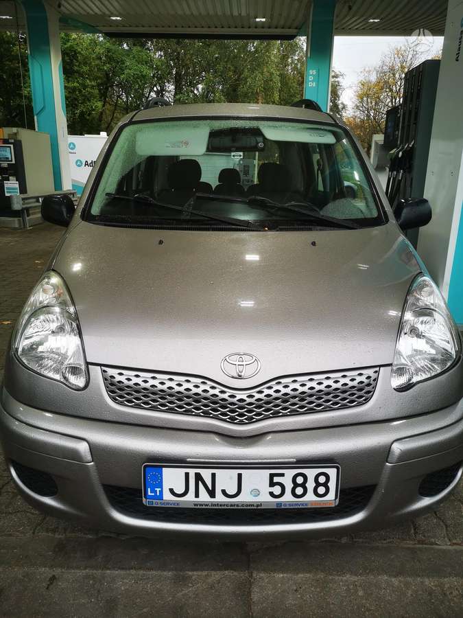 Toyota Yaris 2004 — photo 10