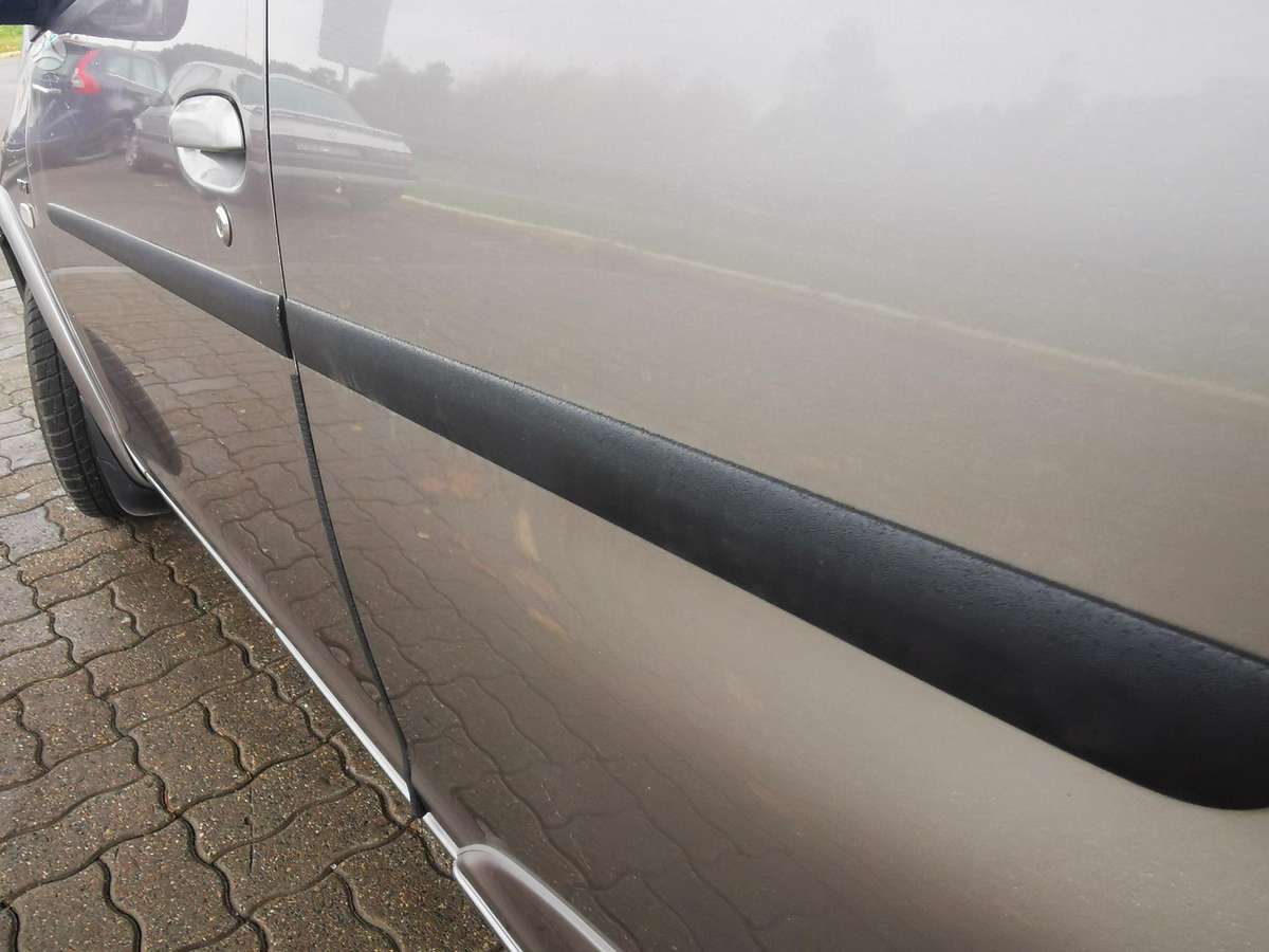 Toyota Yaris 2004 — photo 23