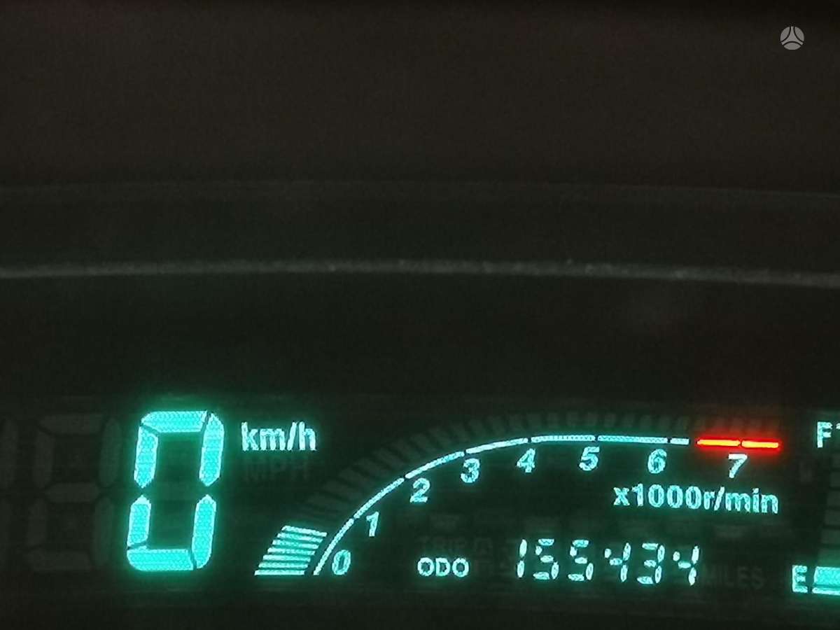 Toyota Yaris 2004 — interior
