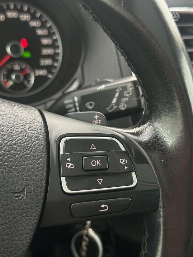 Volkswagen Sharan 2011 — photo 18