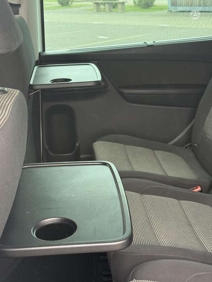 Volkswagen Sharan 2011 — photo 34