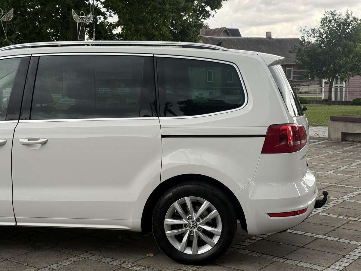 Volkswagen Sharan 2011 — photo 6