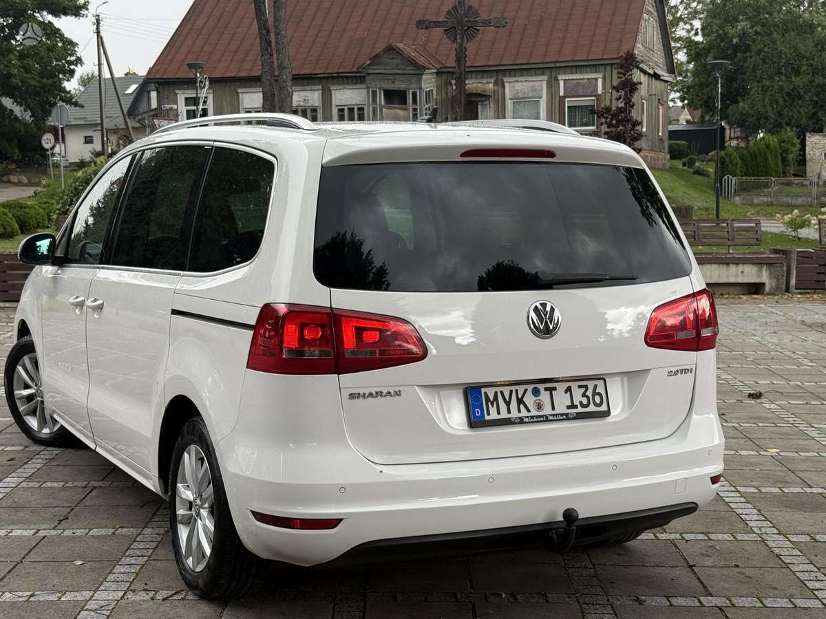 Volkswagen Sharan 2011 — photo 7