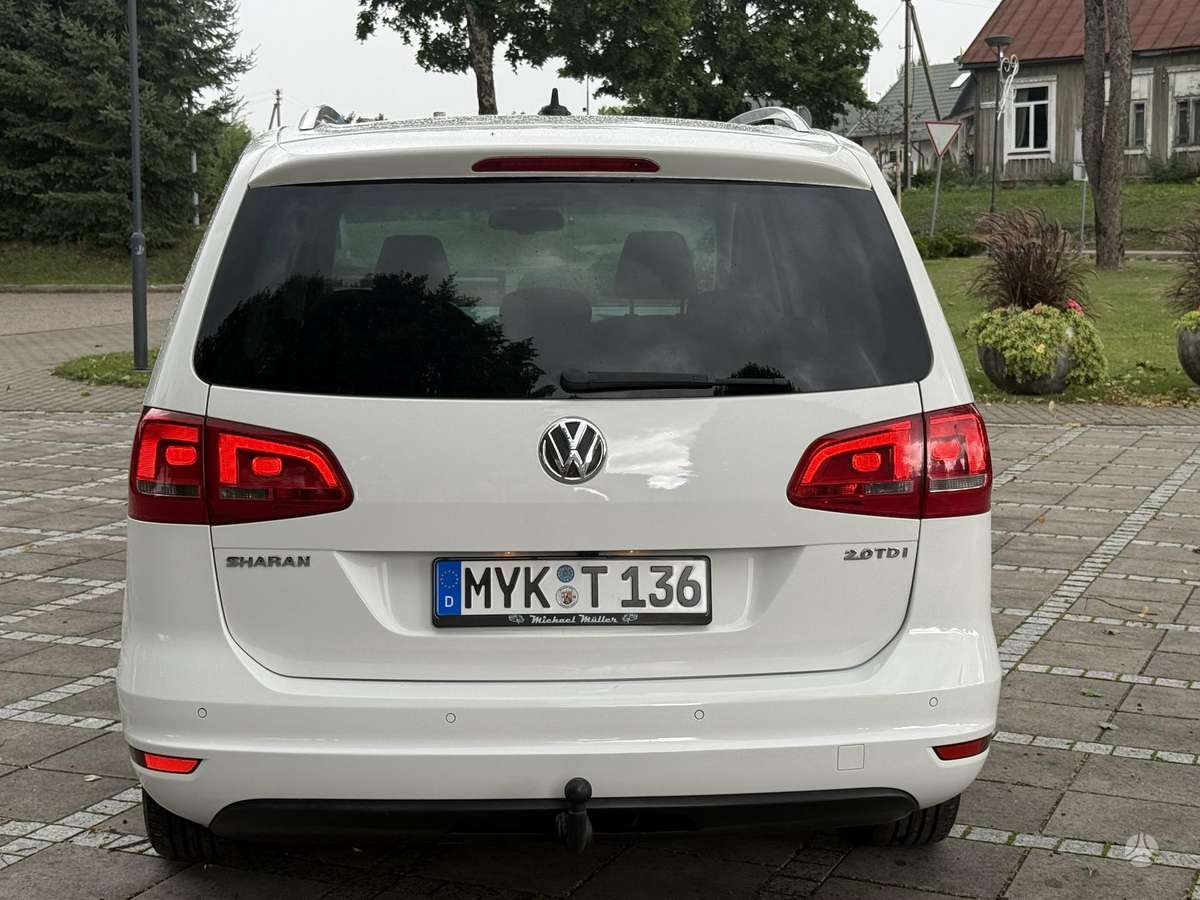 Volkswagen Sharan 2011 — photo 8