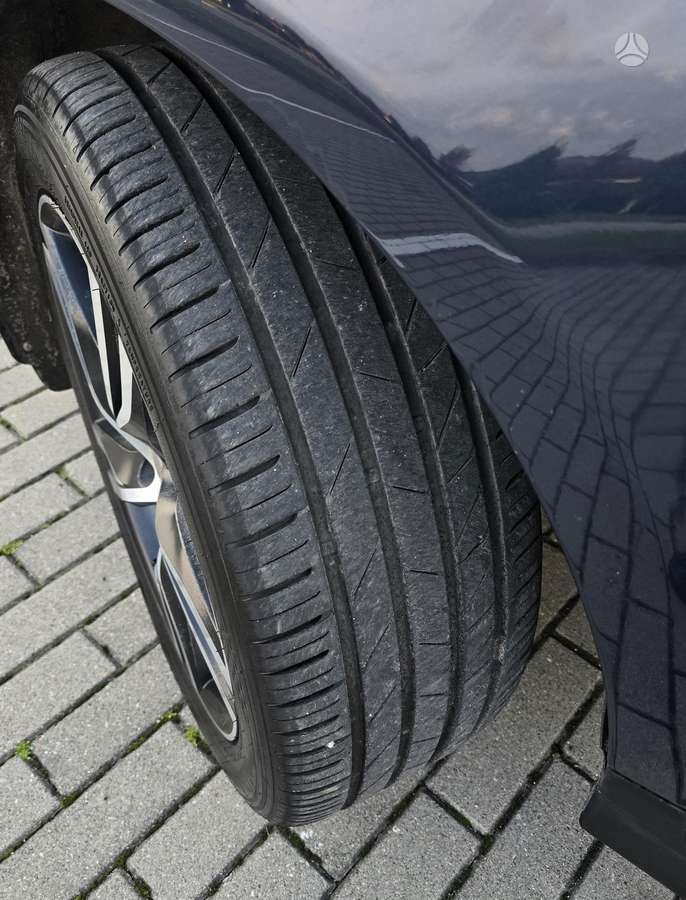 Volvo XC60 2012 — photo 36