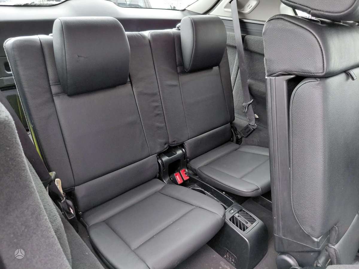BMW X5 2010 — фото 12