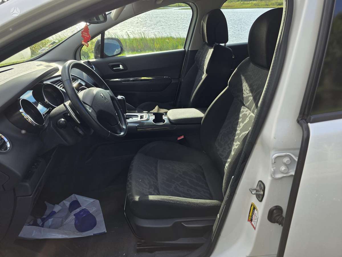 Peugeot 3008 2010 — photo 13