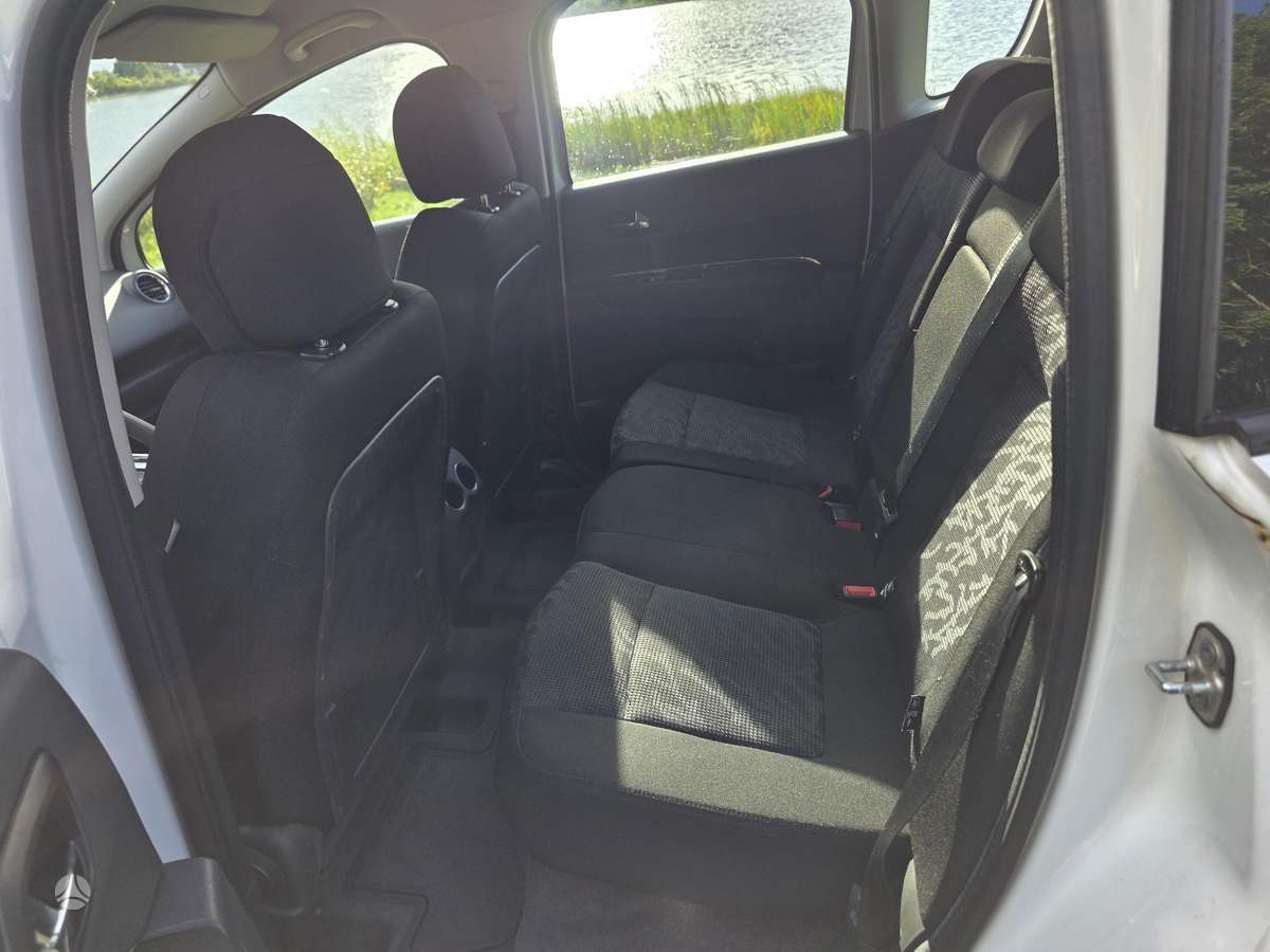 Peugeot 3008 2010 — photo 14