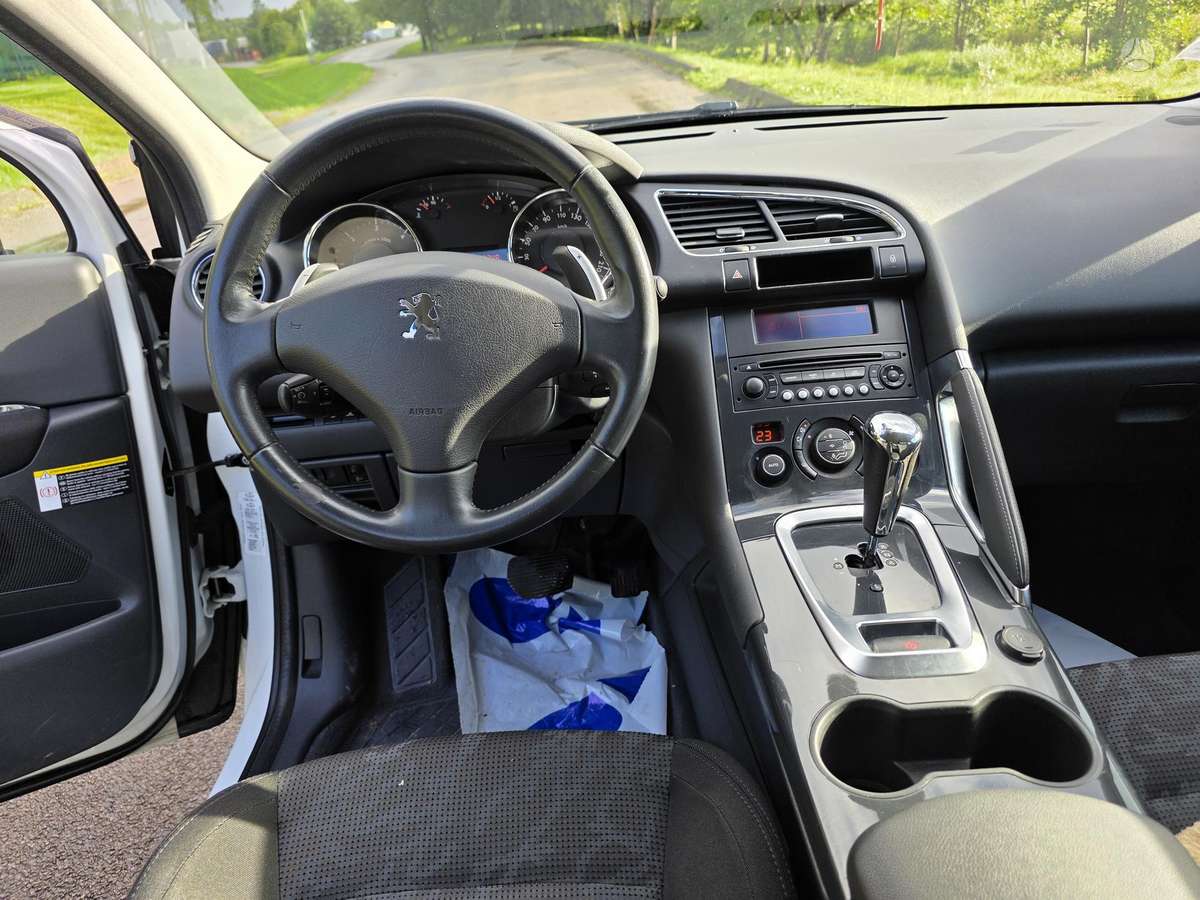 Peugeot 3008 2010 — photo 15