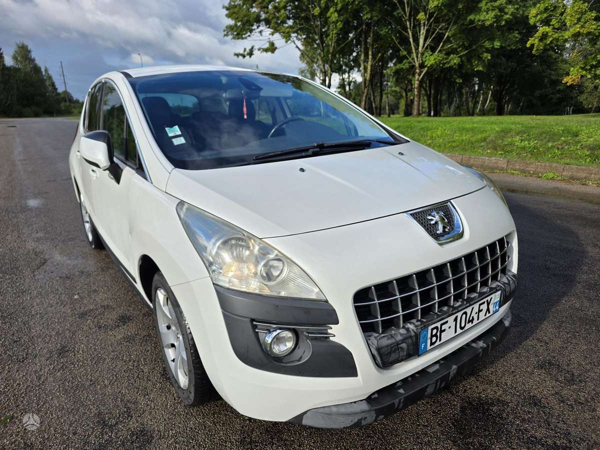 Peugeot 3008 2010 — engine 1600 cm³, 114 HP (84kW)