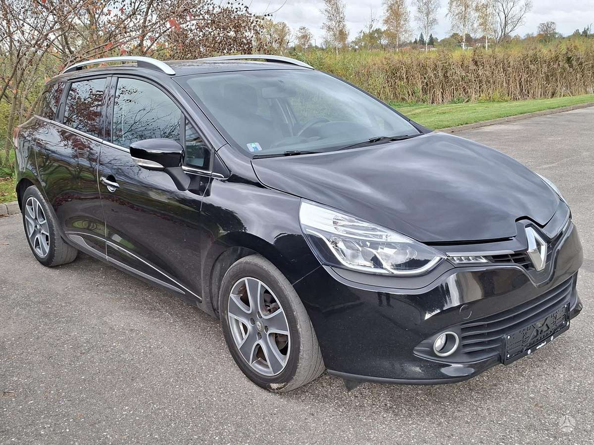 Renault Clio 2015 — вигляд ззаду