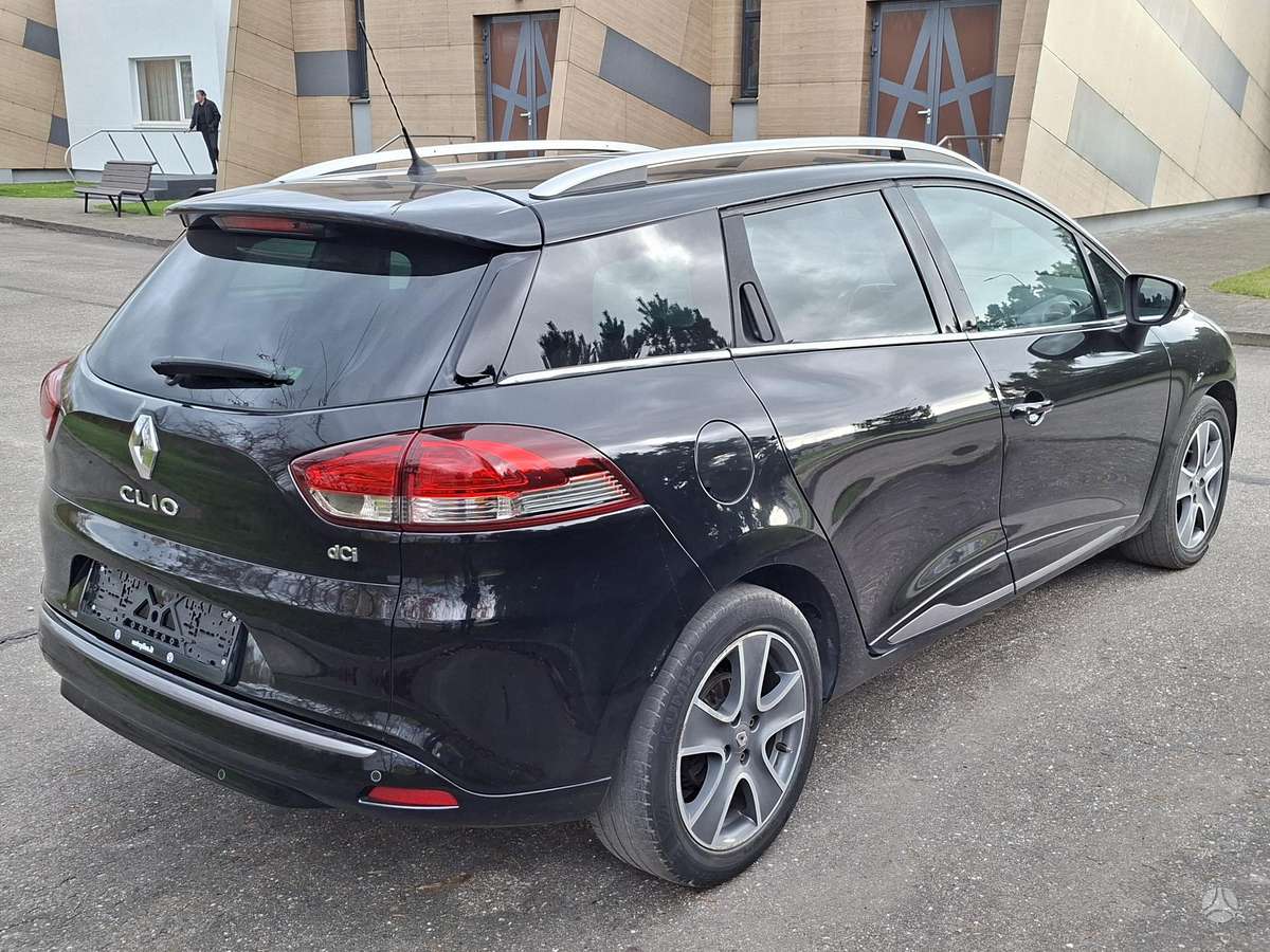 Renault Clio 2015 — салон