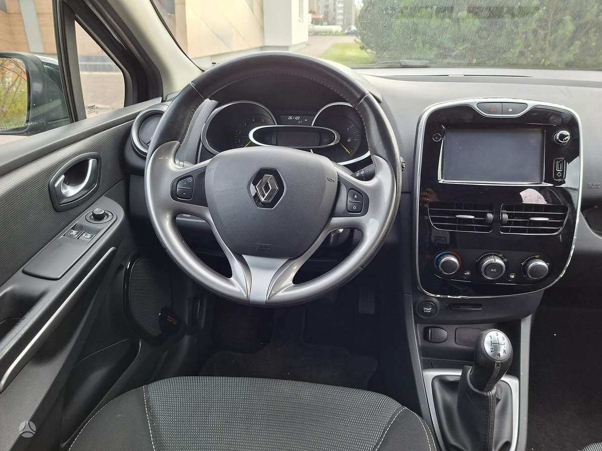 Renault Clio 2015 — фото 5