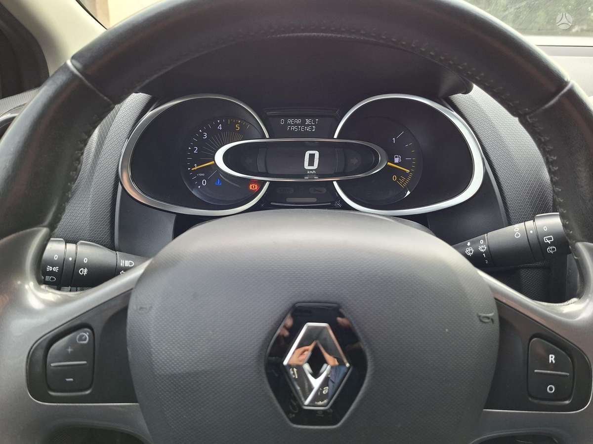 Renault Clio 2015 — фото 6