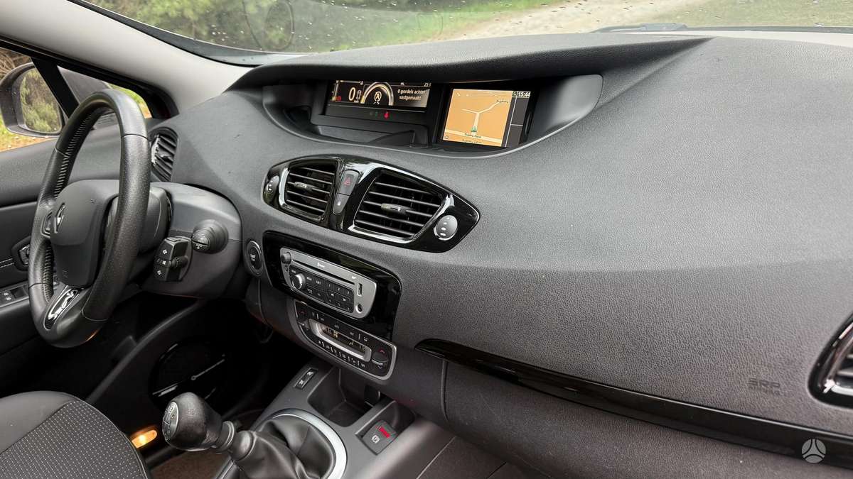 Renault Grand 2014 — photo 11