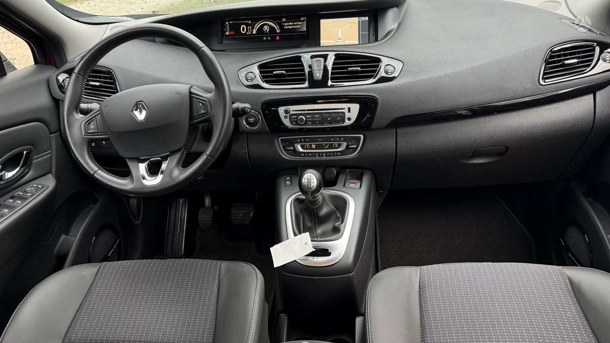 Renault Grand 2014 — photo 12