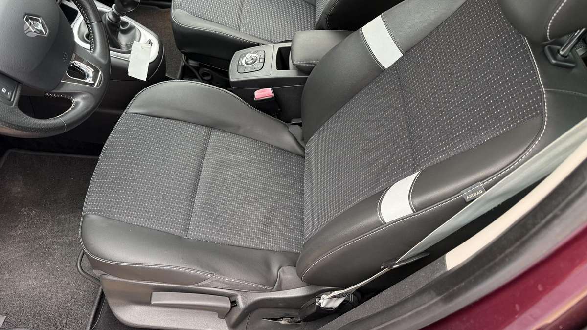Renault Grand 2014 — photo 20