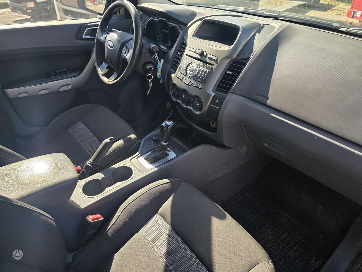 Ford Ranger 2012 — photo 7