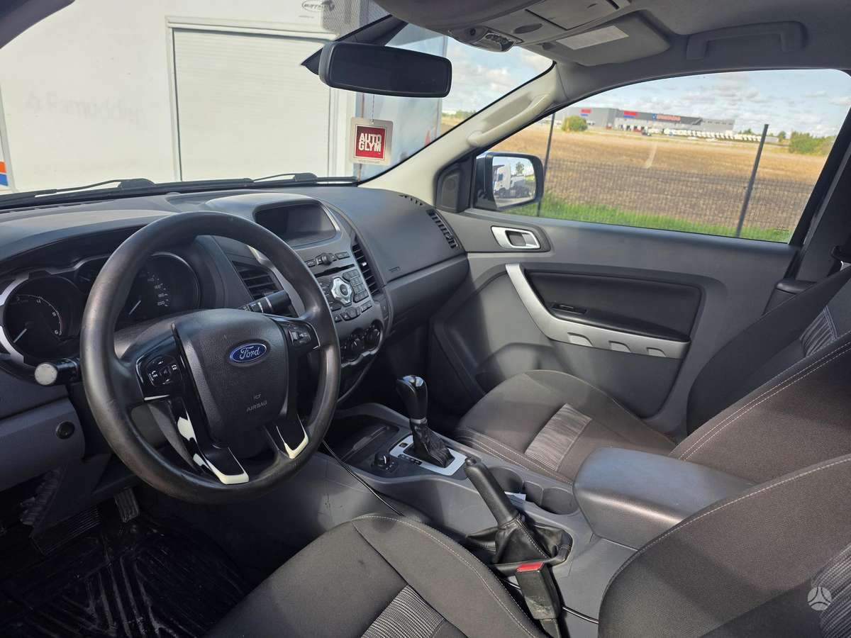 Ford Ranger 2012 — photo 8