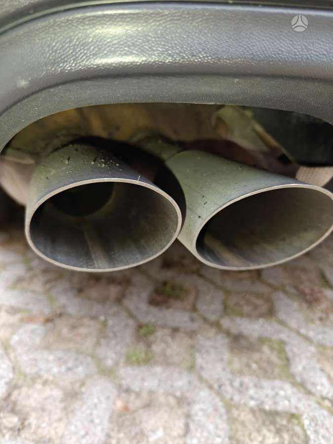 Volkswagen Passat 2009 — photo 13