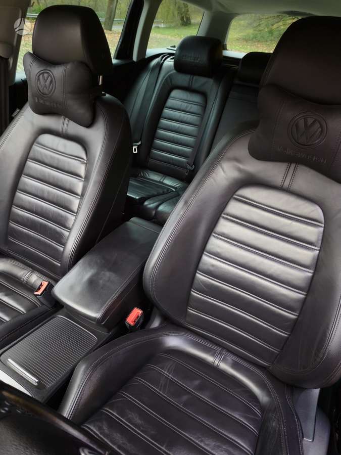 Volkswagen Passat 2009 — photo 14