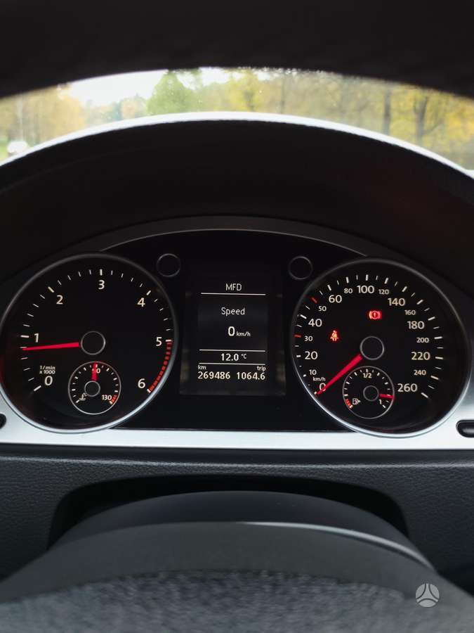 Volkswagen Passat 2009 — photo 20