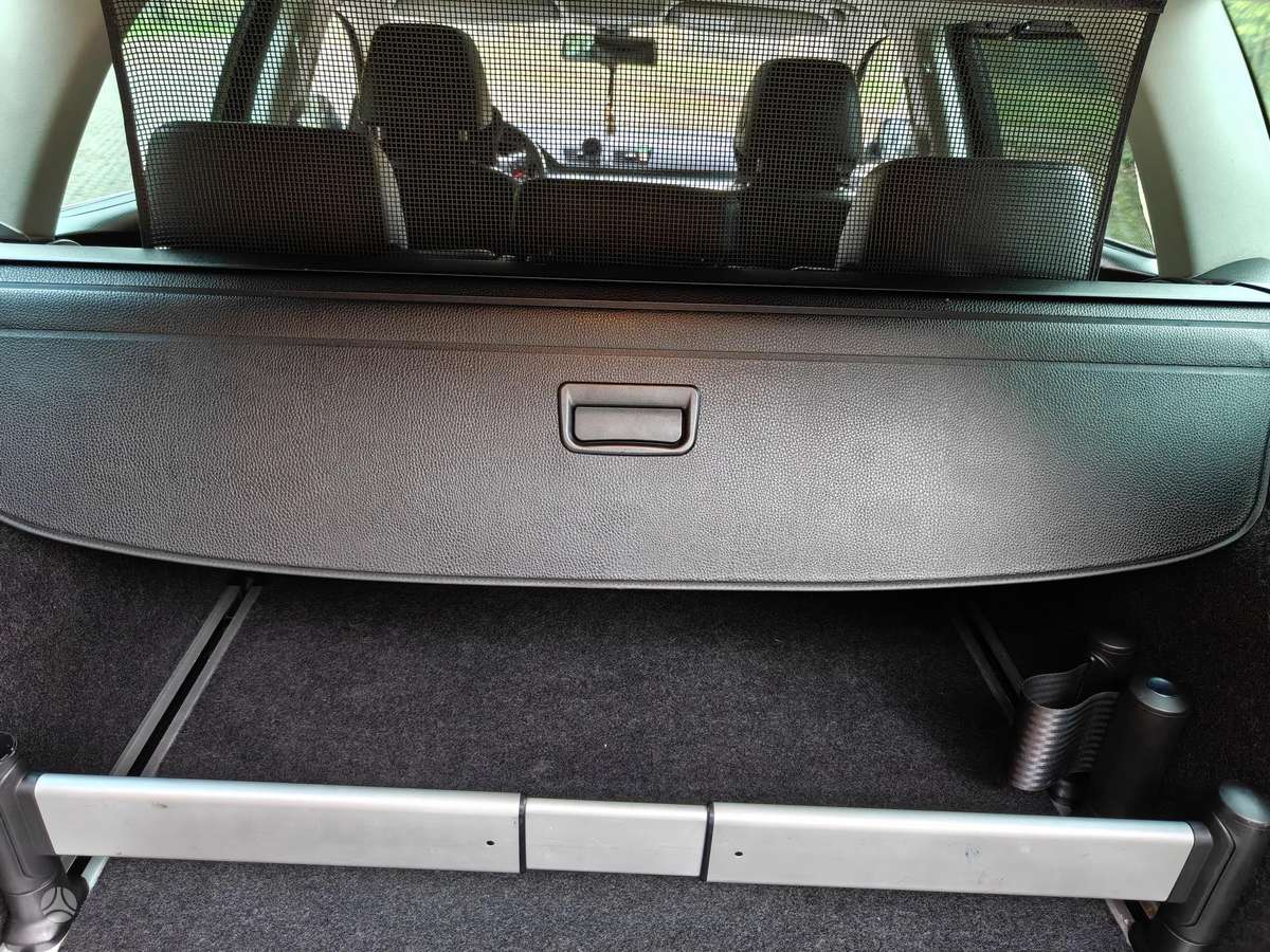 Volkswagen Passat 2009 — photo 31