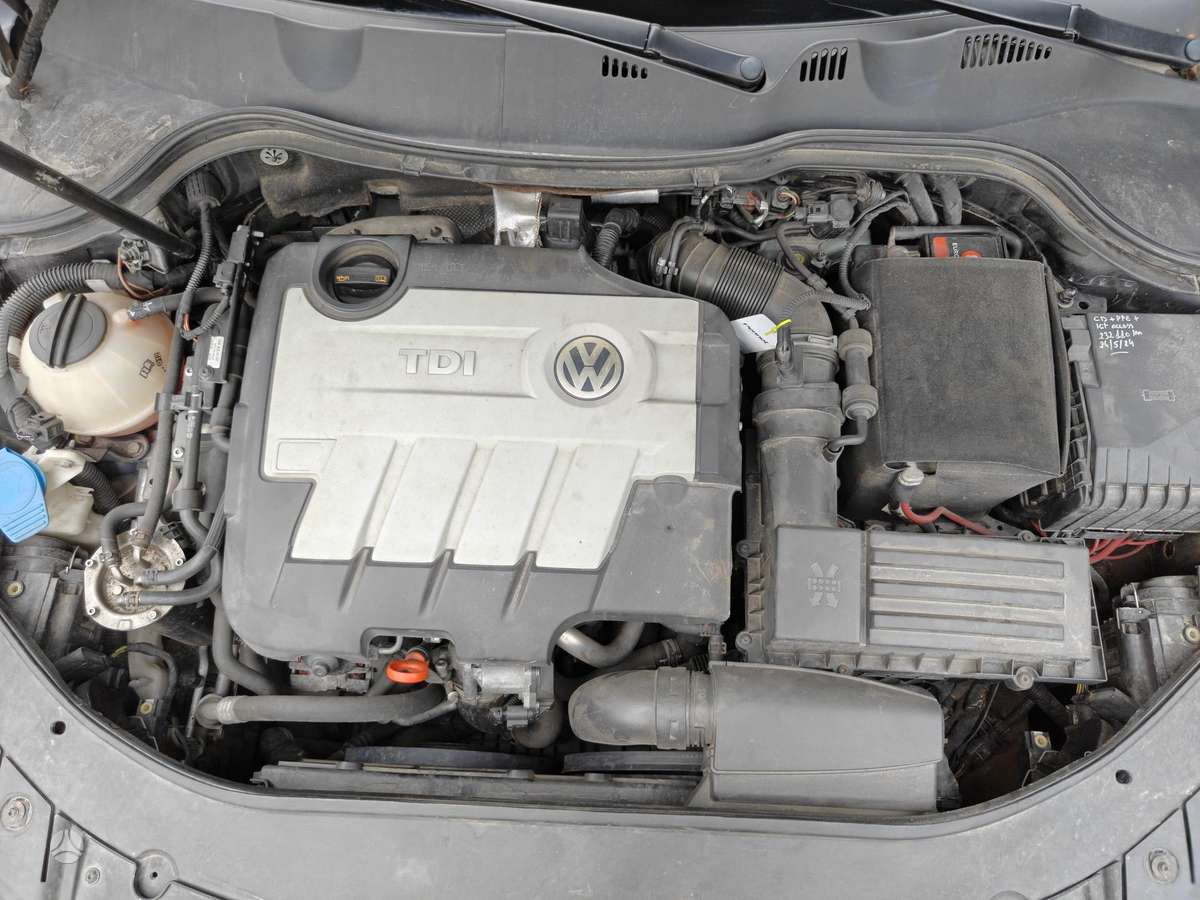 Volkswagen Passat 2009 — photo 40