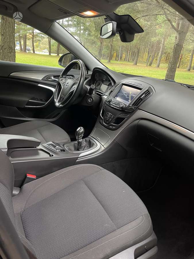 Opel Insignia 2014 — photo 11