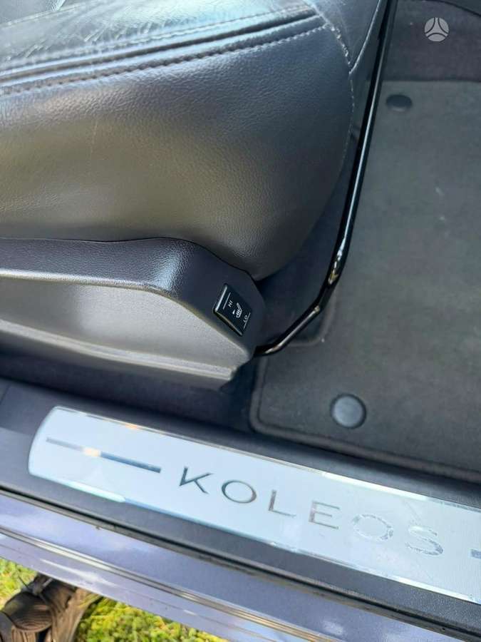 Renault Koleos 2010 — photo 14