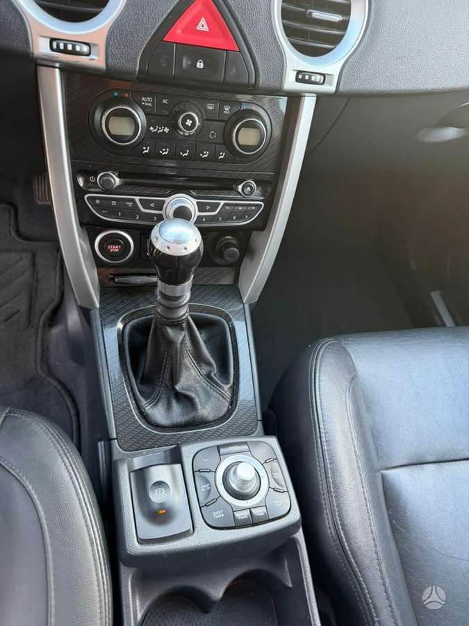 Renault Koleos 2010 — photo 7