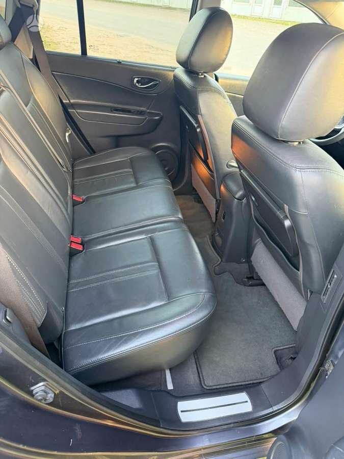 Renault Koleos 2010 — photo 8