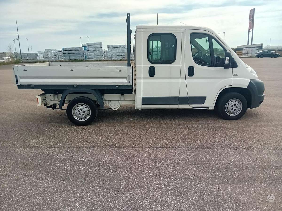 Fiat Ducato 2012 — interior