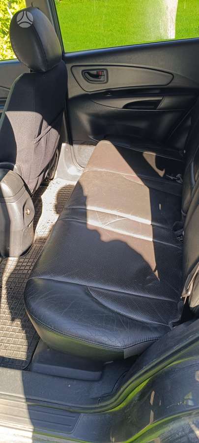 Hyundai Tucson 2007 — interior