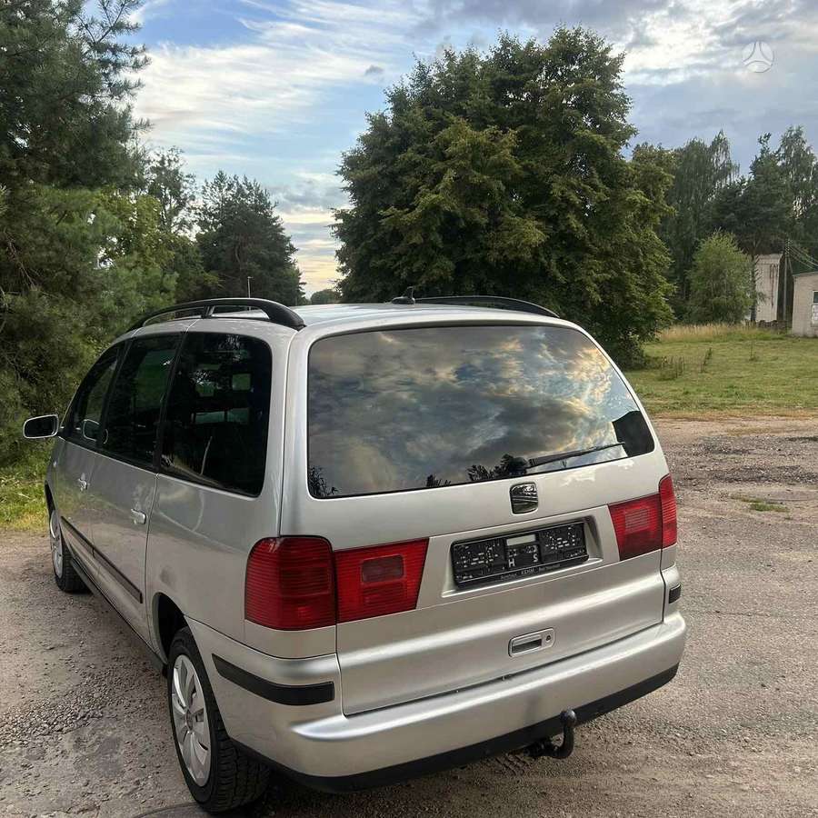 Seat Alhambra 2007 — engine 1968 cm³, 140 HP (103kW)
