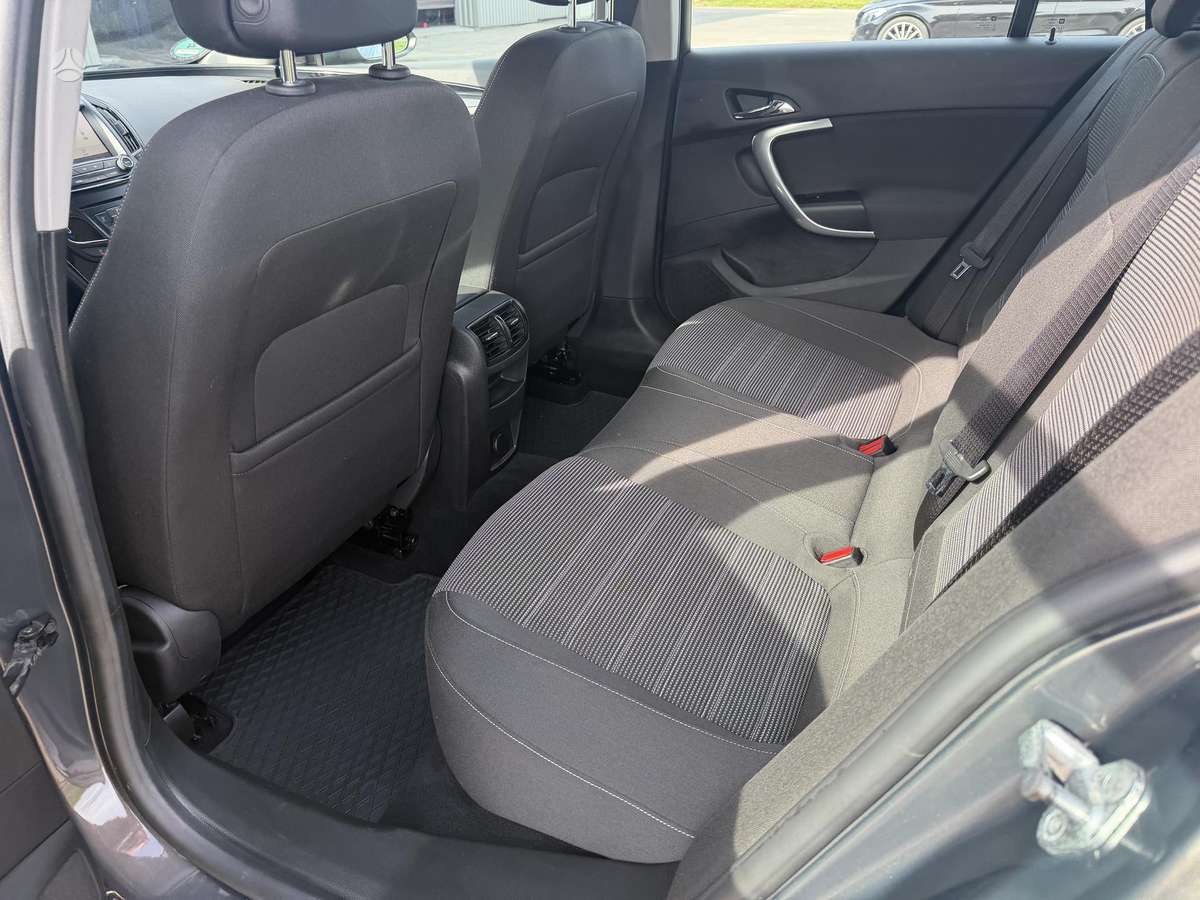 Opel Insignia 2014 — photo 10