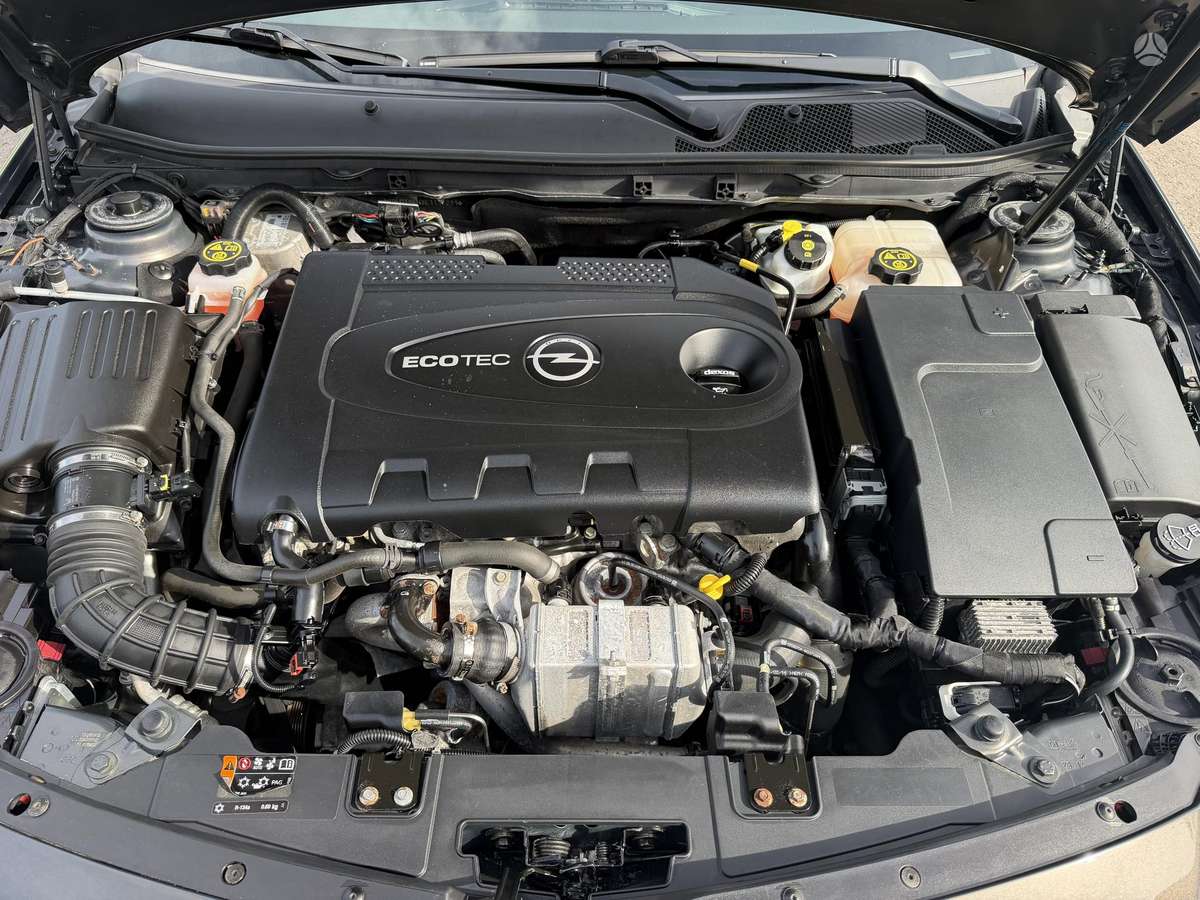 Opel Insignia 2014 — photo 16