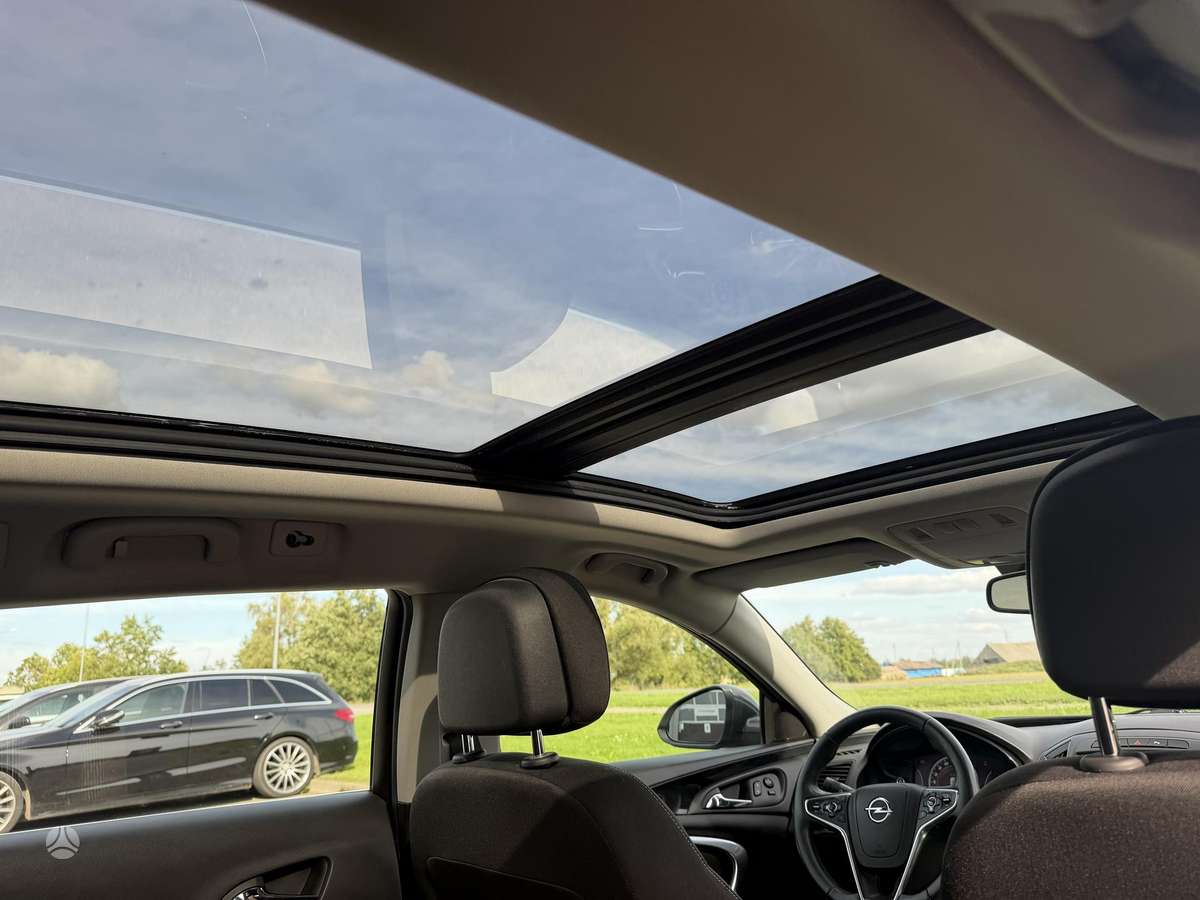 Opel Insignia 2014 — photo 19